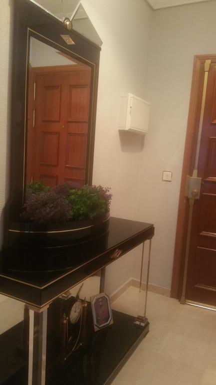 Apartamento Eduardo Dato Seville Ngoại thất bức ảnh