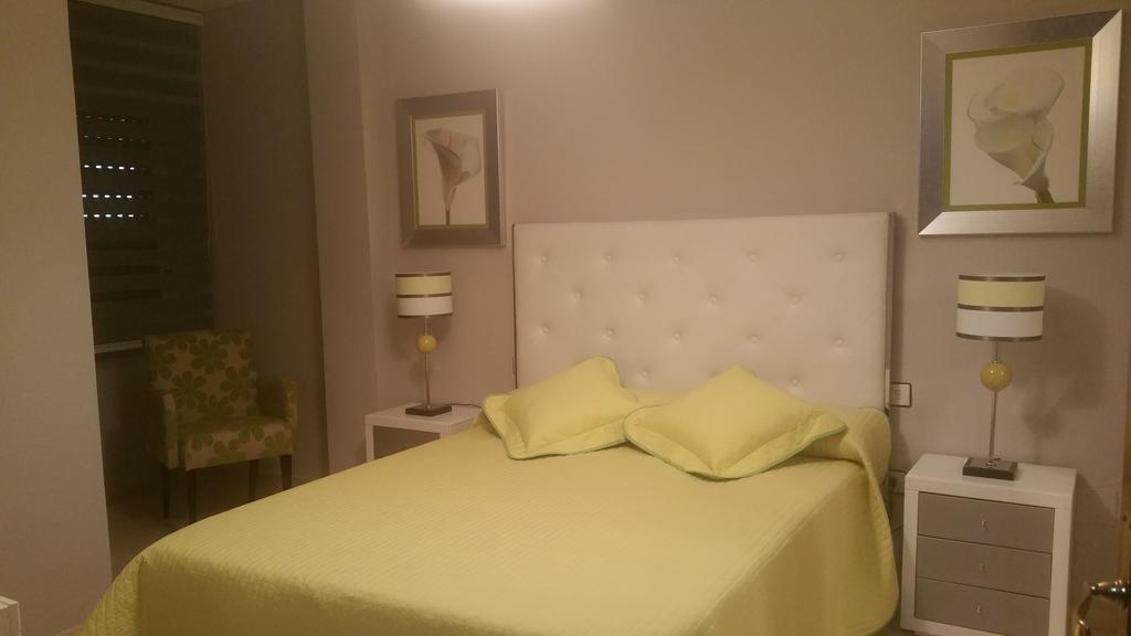 Apartamento Eduardo Dato Seville Ngoại thất bức ảnh